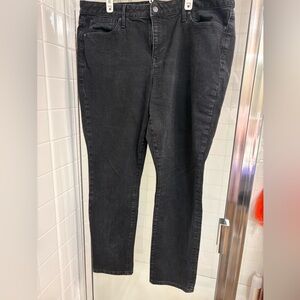 GAP Women's Black Ankle Jeans